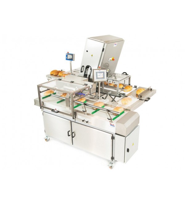 Bread bagging and packaging line station